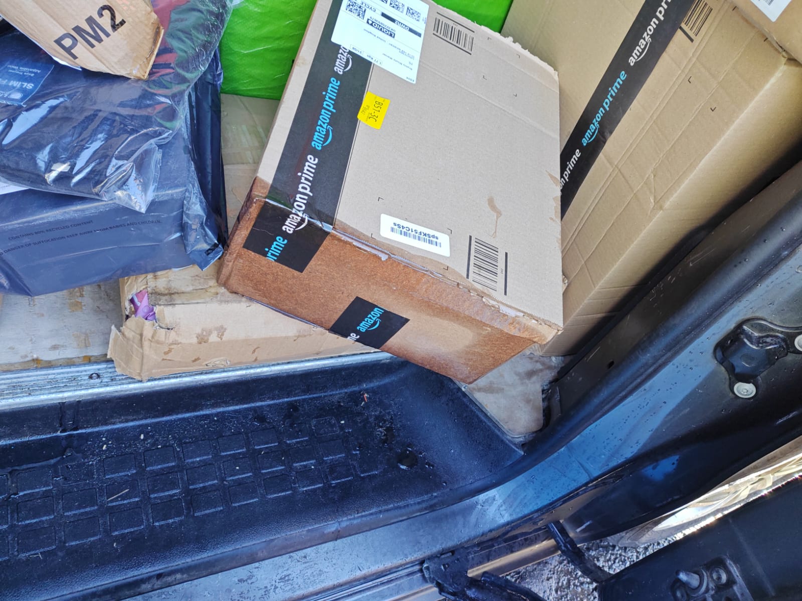 Van Delivery - E-commerce Logistics